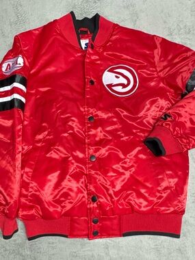 NWOT Atlanta Hawks Red Satin Starter Jacket Size M Can Fit L. Spellout 🔥